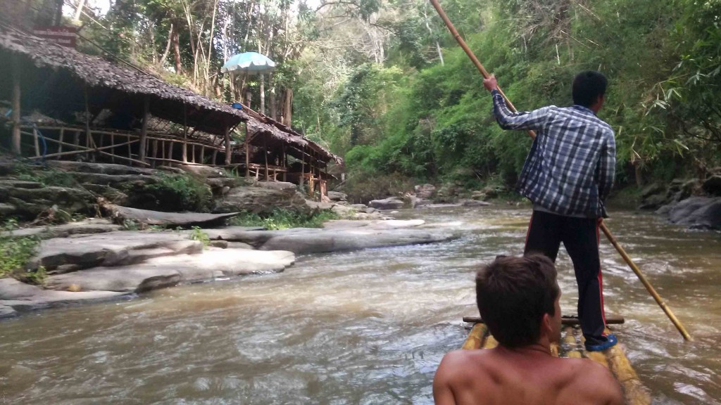 bamboo rafting (1)