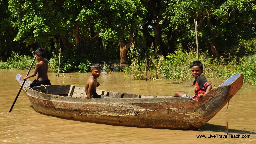 4 Life on a boat - Cambodia