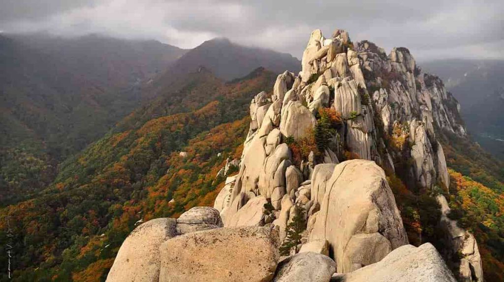 Seoraksan National Park South Korea autumn colors Seoraksan National Park South Korea