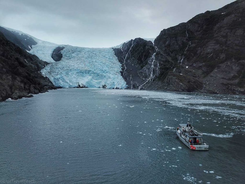 Byron Glacier at the edge of the lake