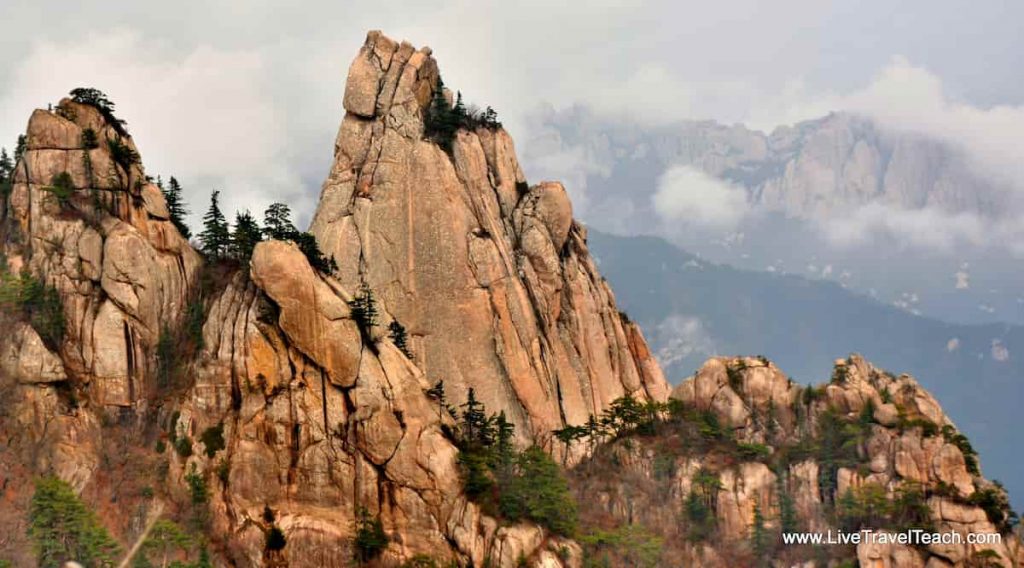 Seoraksan National Park South Korea Seoraksan National Park tourist destination South Korea