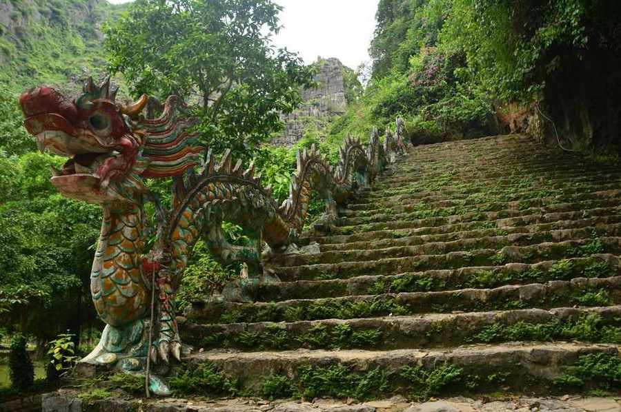 Places to See in Vietnam Hang Múa Viewpoint